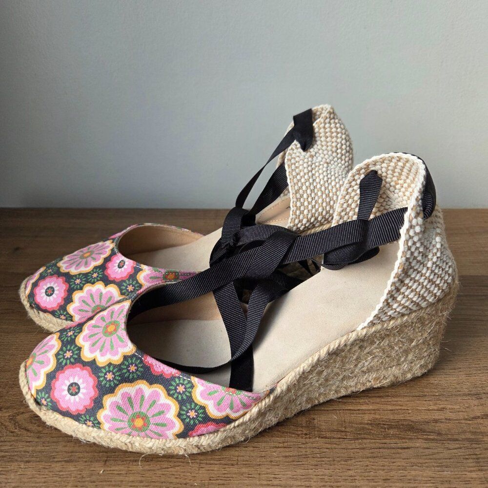 LIKE NEW NEVER WORN BODEN FLORAL STRAPPY ESPADRILLE WEDGE SANDALS 7.5 US 38 EU